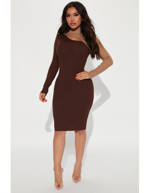 فستان بني و بيج