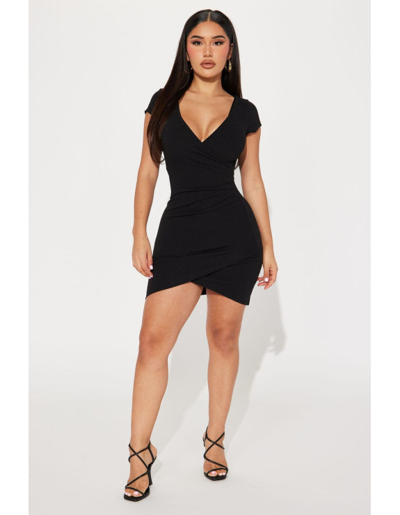 فستان أسود سيكسي