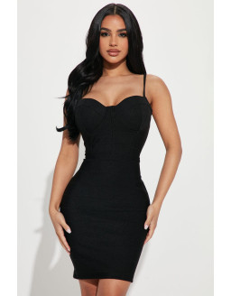 فستان أسود سيكسي