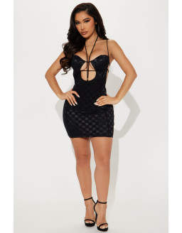 فستان أسود سيكسي