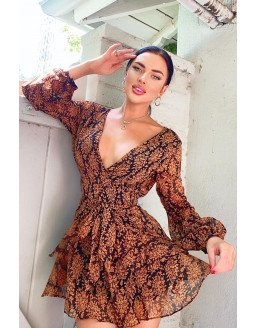 فستان بني و أسود