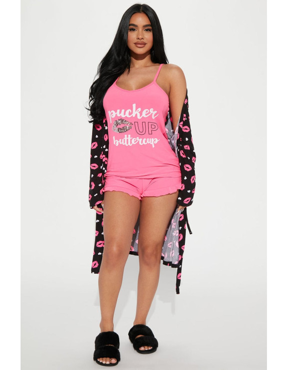 بيجاما وردية مع جاكيت