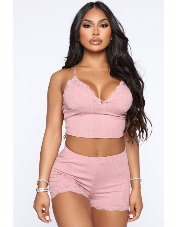 طقم بيجاما وردي