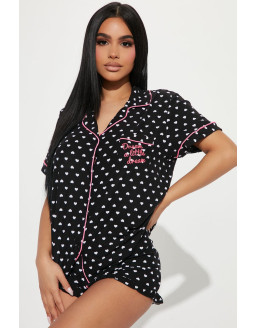 بيجاما سوداء