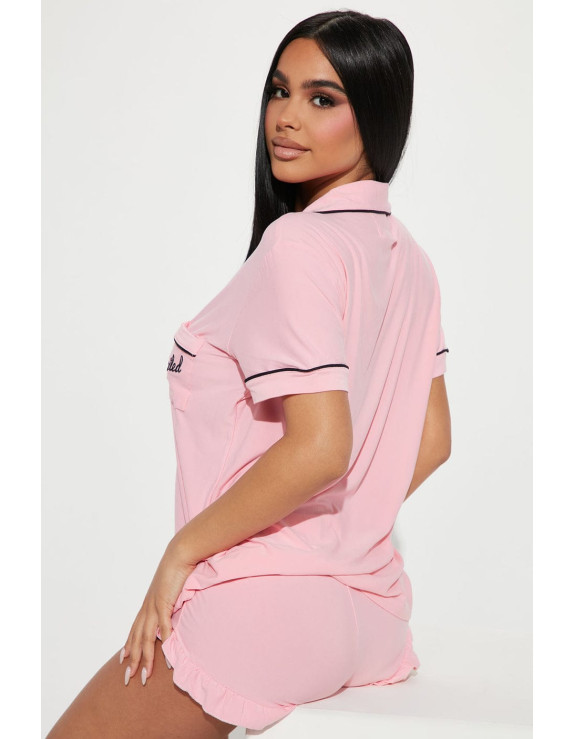 بيجاما وردي