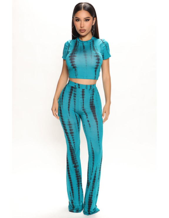 طقم أزرق سيكسي